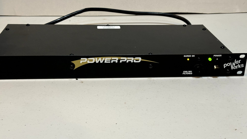 Powerwerks Server Rack Model 1610 Power Pro Conditioner