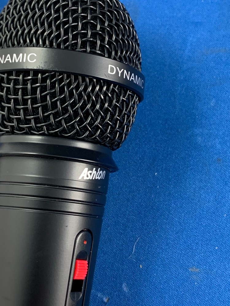 Ashton DM-20 Black Microphone with case