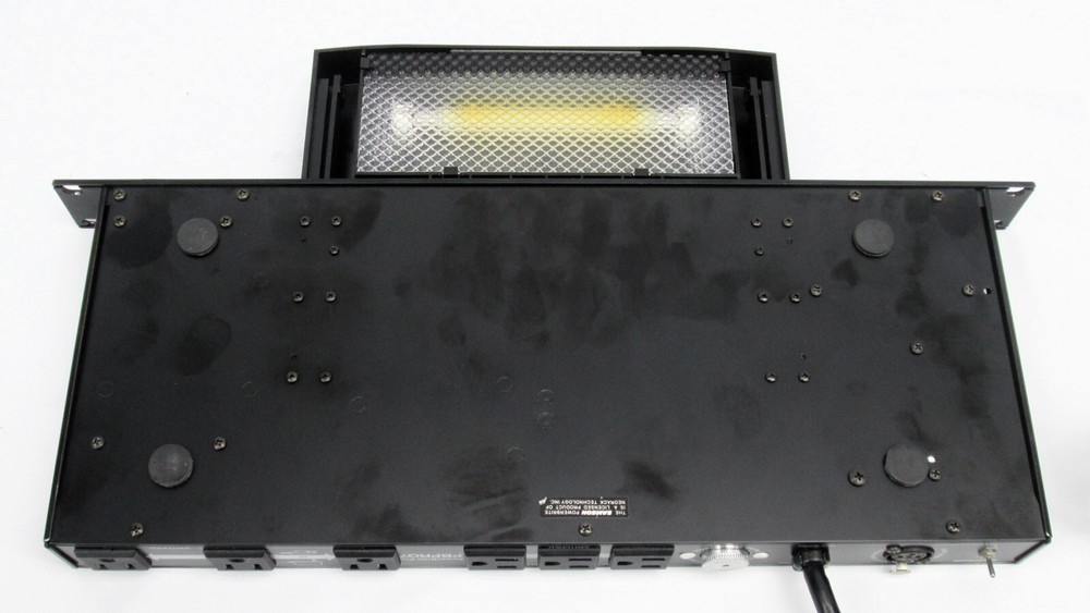 SAMSON POWER BRITE PRO7 Rack Mountable Power Conditioner & Rack Light