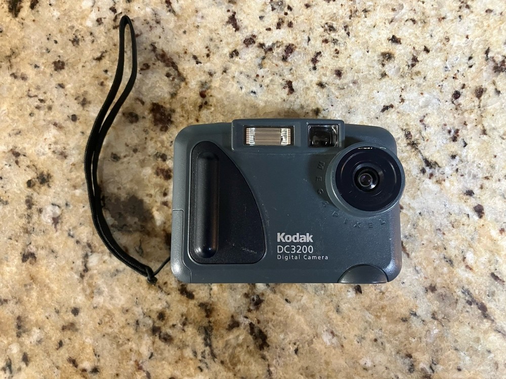 Vintage Kodak DC3200 Camera!!!