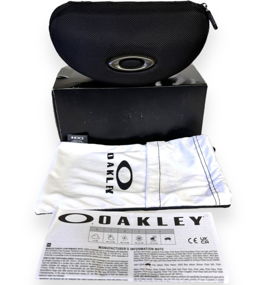 Oakley Encoder Strike Vented OO9235-1539 Sunglasses Matte Copper Patina w/case