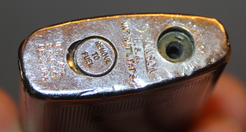 VINTAGE RONSON CLASSIC VARAFLAME LIGHTER ATOMIC CHEVRON DENTED