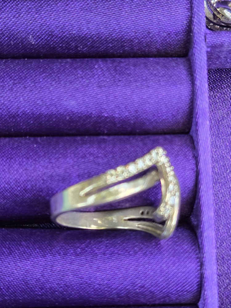 Complex Silvertone Ring Split Double Band Plain & Clear Stones Sz 10 Signed JCI