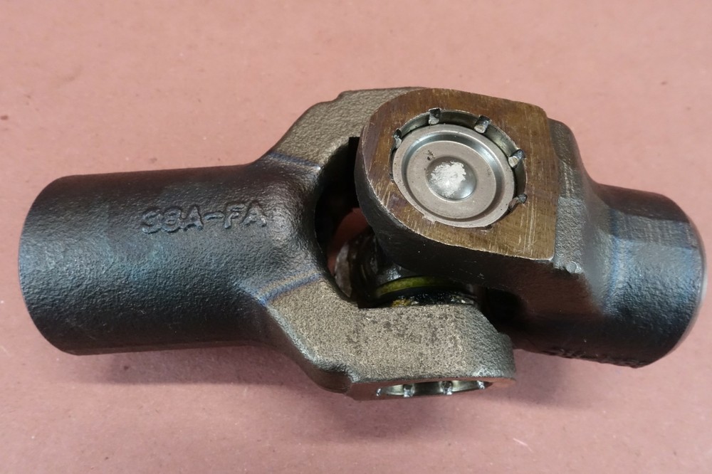 2005-2009 SUZUKI BOULEVARD M50 Universal Joint Gear