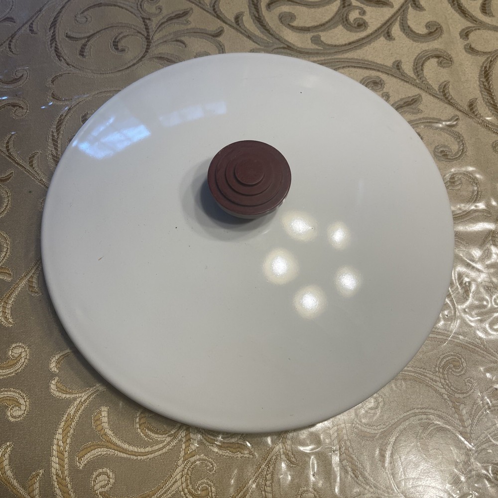 While Enameled Pot Lid 8.5”