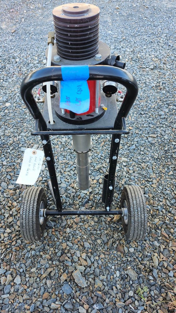 CAT CA Technologies C20 Piston Pump model 70-1500 USED