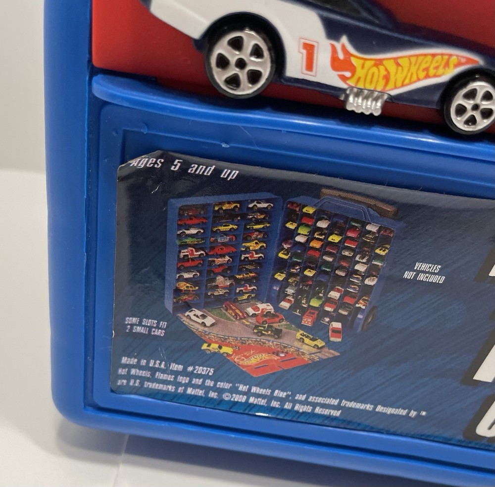 Vintage Mattel HOT WHEELS Rolling Storage Case Retractable Handle Year 2000