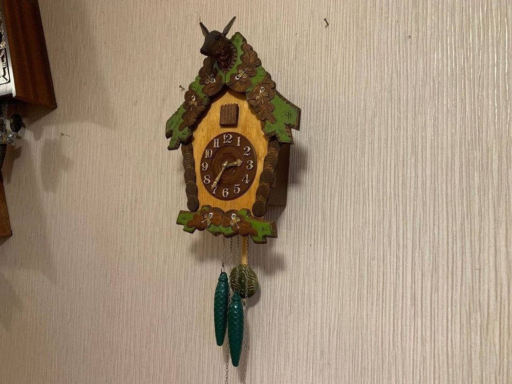 Soviet Vintage Mechanical Cuckoo clock, USSR clock, "Hunting Clock Deer"