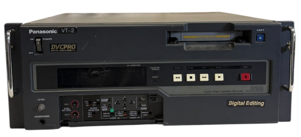 Panasonic AJ-D650 DVCPRO Digital Video Cassette Recorder VT-2 Editing Deck