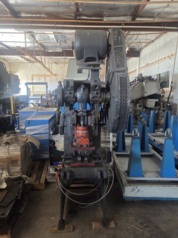 Niagara punch press
