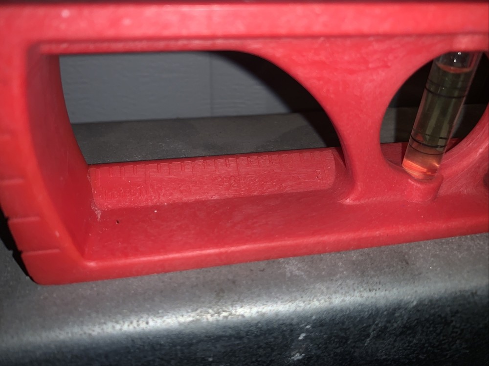 24" Level Plastic. Ruler. Notches at Ends