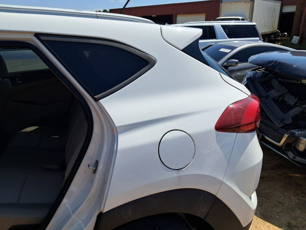TUCSON 2016 Glove Box 4780226