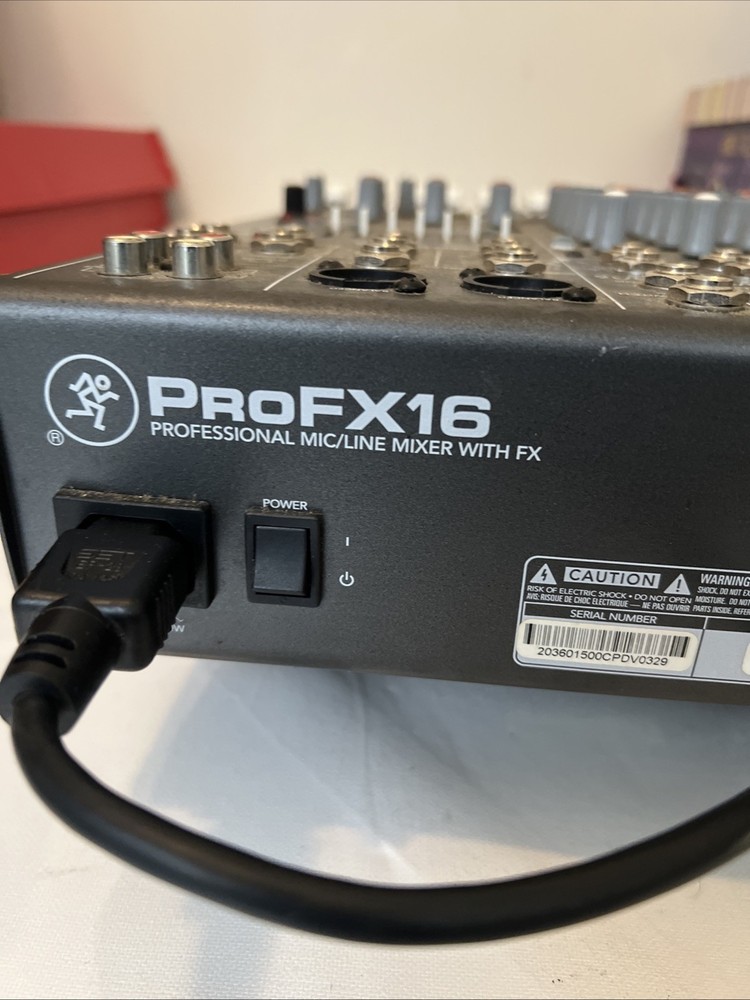 Mackie ProFX16 16-Line Mixer Effects Processor Powers On Tested & Works Great