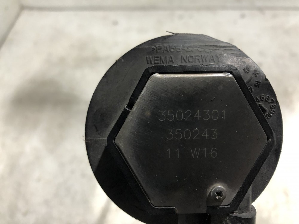 Peterbilt 587 DEF Sensor - Used | P/N 35024301