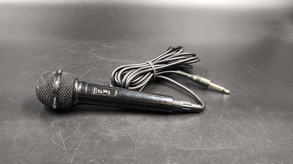 Uni-Directional Dynamic M5 Microphone Used Working Black