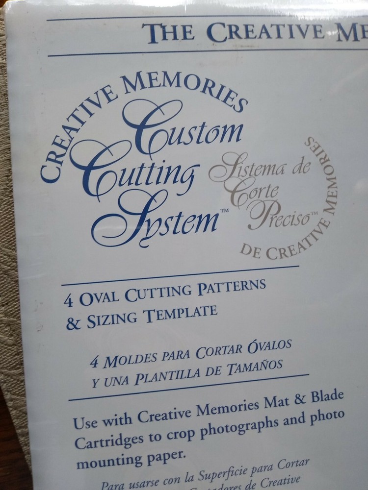 CREATIVE MEMORIES OVAL CUSTOM CUTTING SYSTEM PATTERNS NEW SEALED