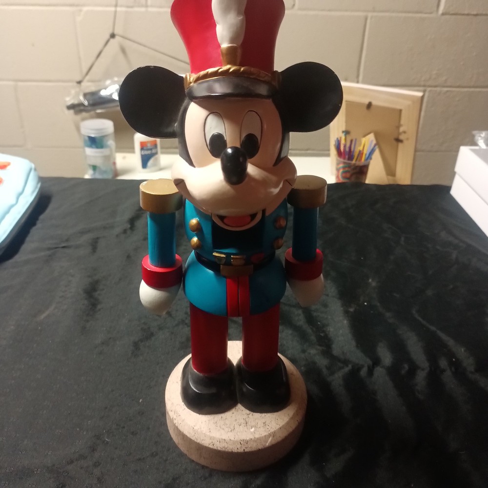 Disney mickey mouse marching band