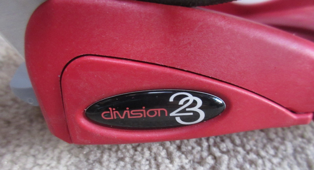 Vintage Division 23 Snowboard Bindings Size Medium