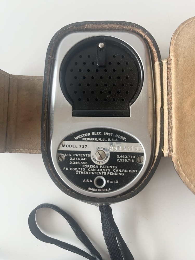 Weston Master III Universal Exposure Meter (Model 737),
