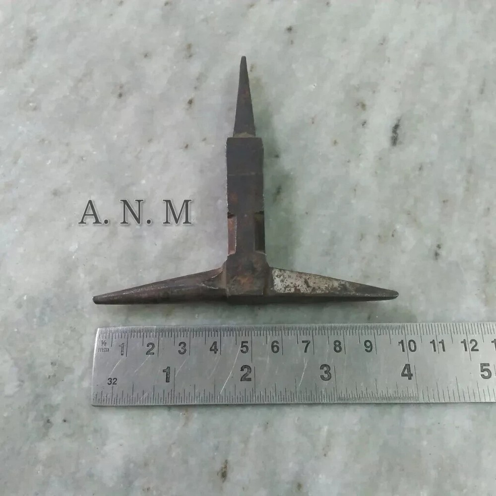 Black Iron Anvil Collectible Blacksmith Tool useful 10cm