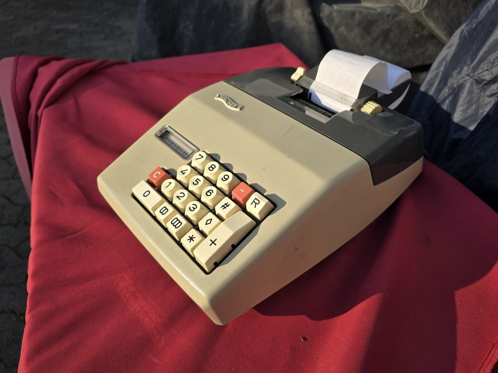 Vintage WALTHER Comptess calculating machine, 1970s