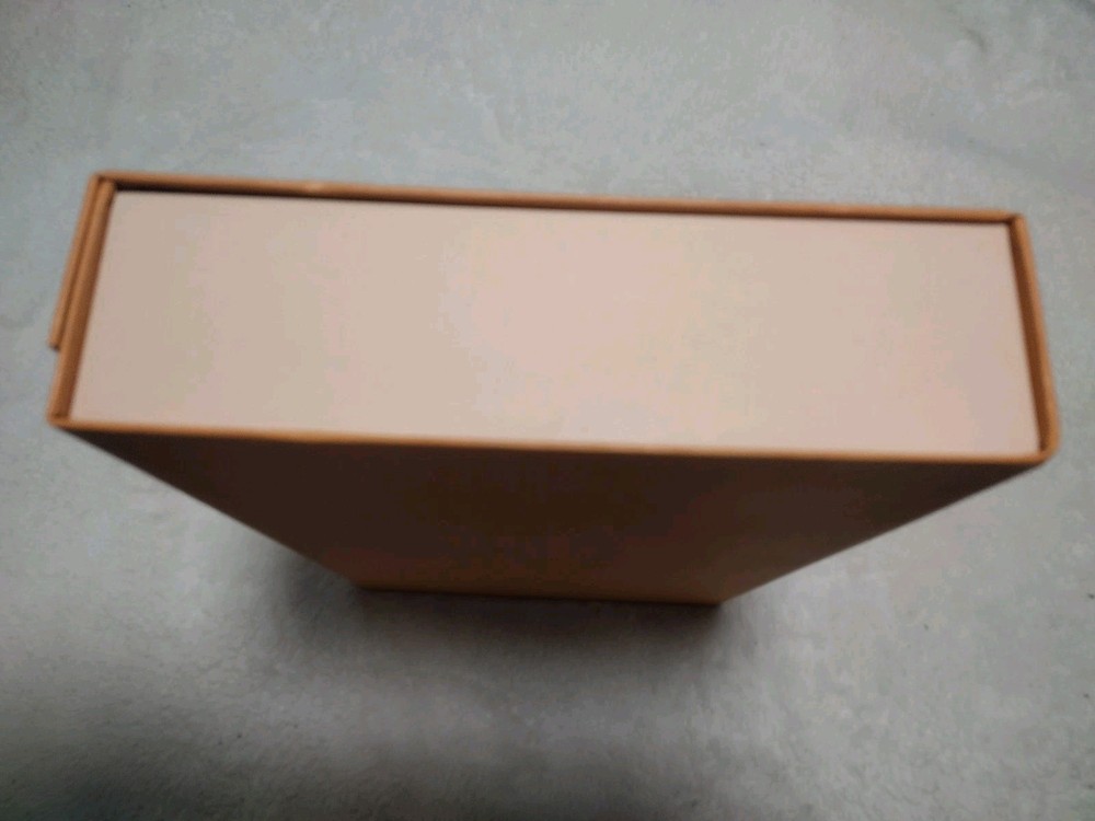 Authentic Louis Vuitton Empty Magnetic Closure Gift Box 16.25 x 10.5 x 3