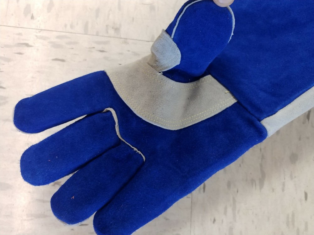 Black Stallion 21" Split Cowhide Stick Gloves w/RestPatch™ Size X-Large, 2 Q