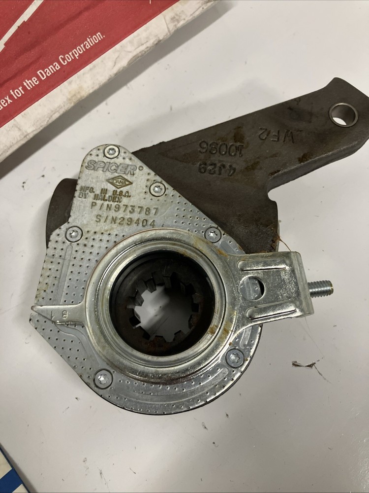 NEW Spicer Automatic Brake Adjuster 325635