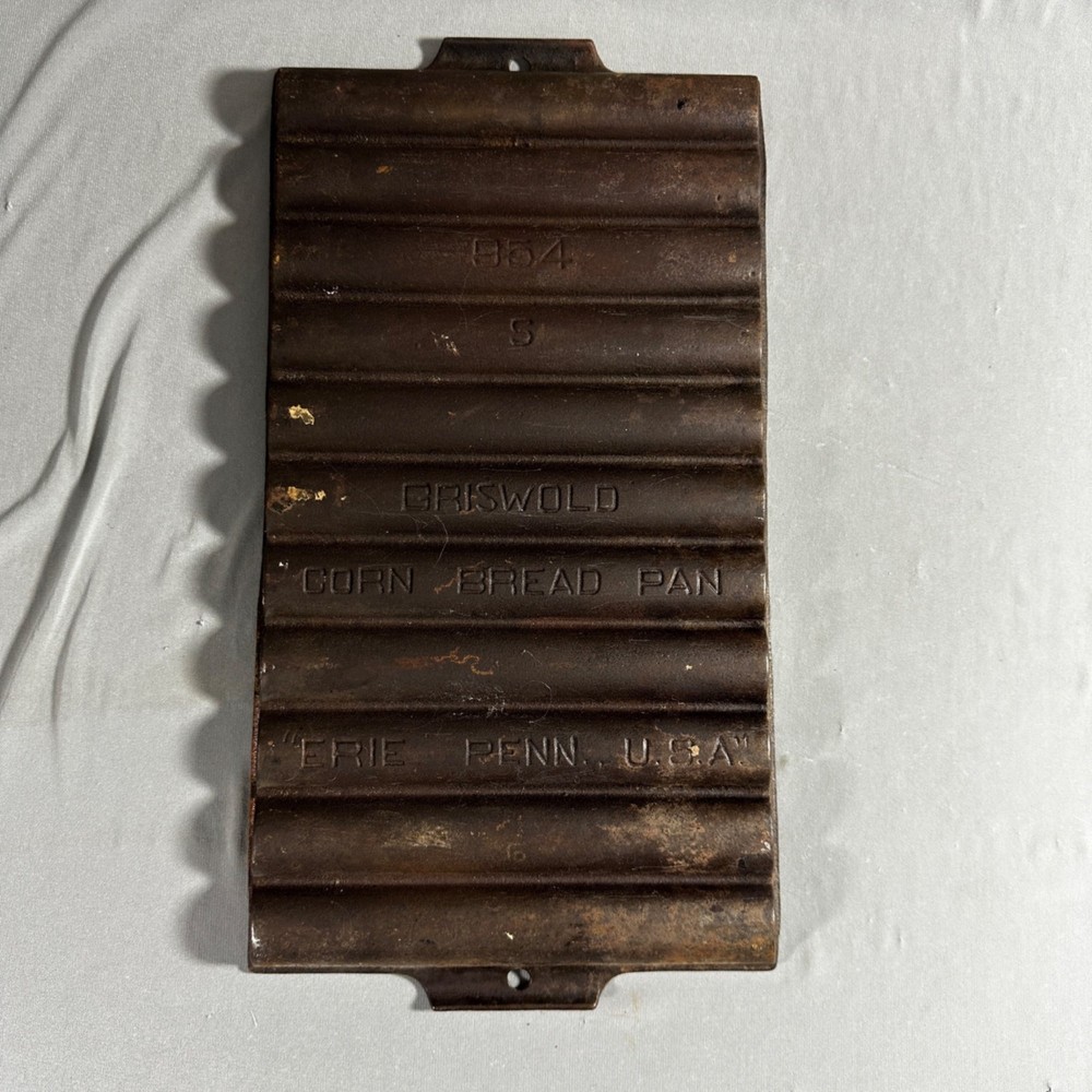 Vintage Griswold Cast Iron Corn Bread Pan 954
