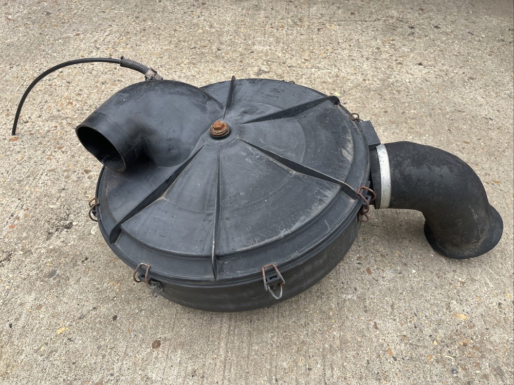 FORD CARGO AIR FILTER HOUSING