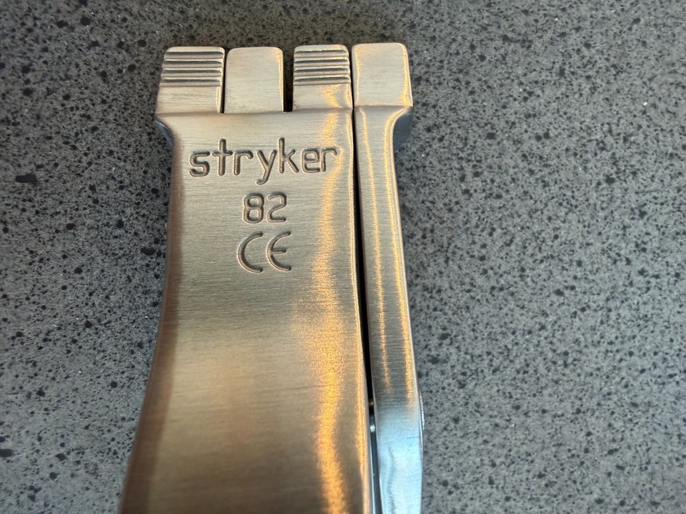 Stryker 82 Cast Spreader - NEW