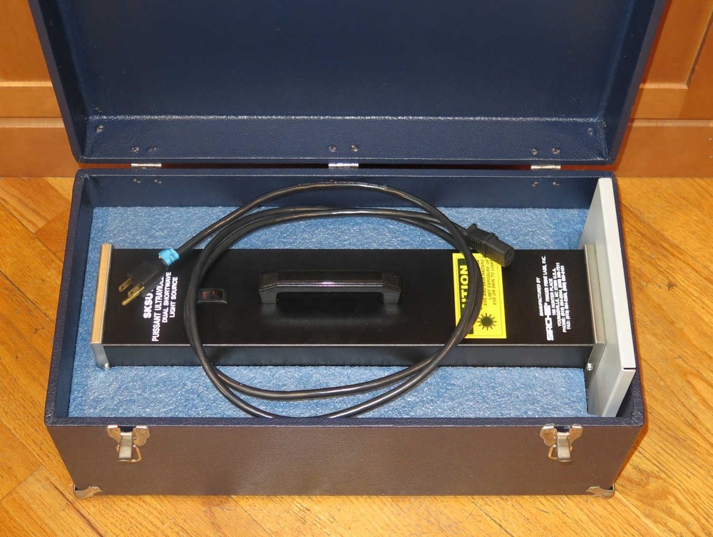 Sirchie SKSUV30 Puissant UltraViolet Dual Shortwave Light Source - CSI & More