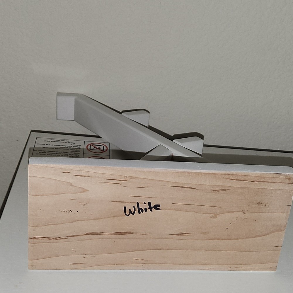 White Wooden Ergonomic Controller Stand, Holds 3 Controllers