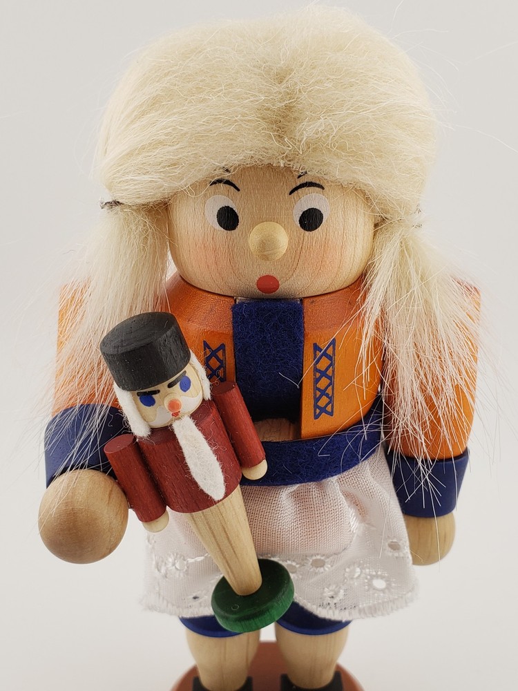 Christian Ulbricht Nutcracker Clara 32-723