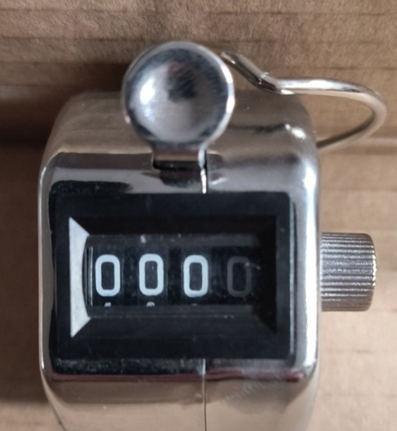 Pyramid Tech Hand/Thumb Counter Number Clicker Four Digits-Working