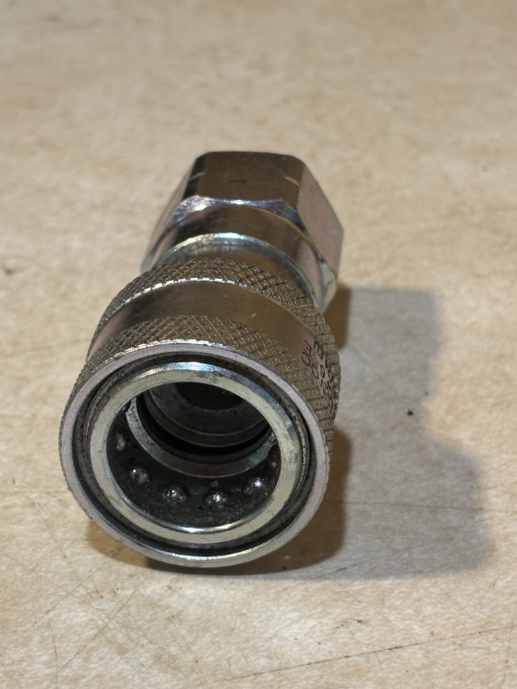 DIXON QC 4AGF6-E, FEMALE THREADED COUPLER (R4)