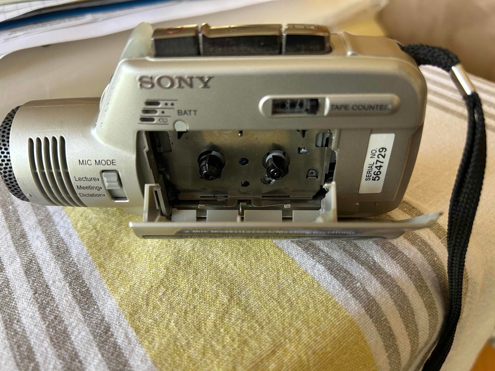 Sony Microcassette M-100MC Silver Handheld Microcassette Clear Voice Recorder