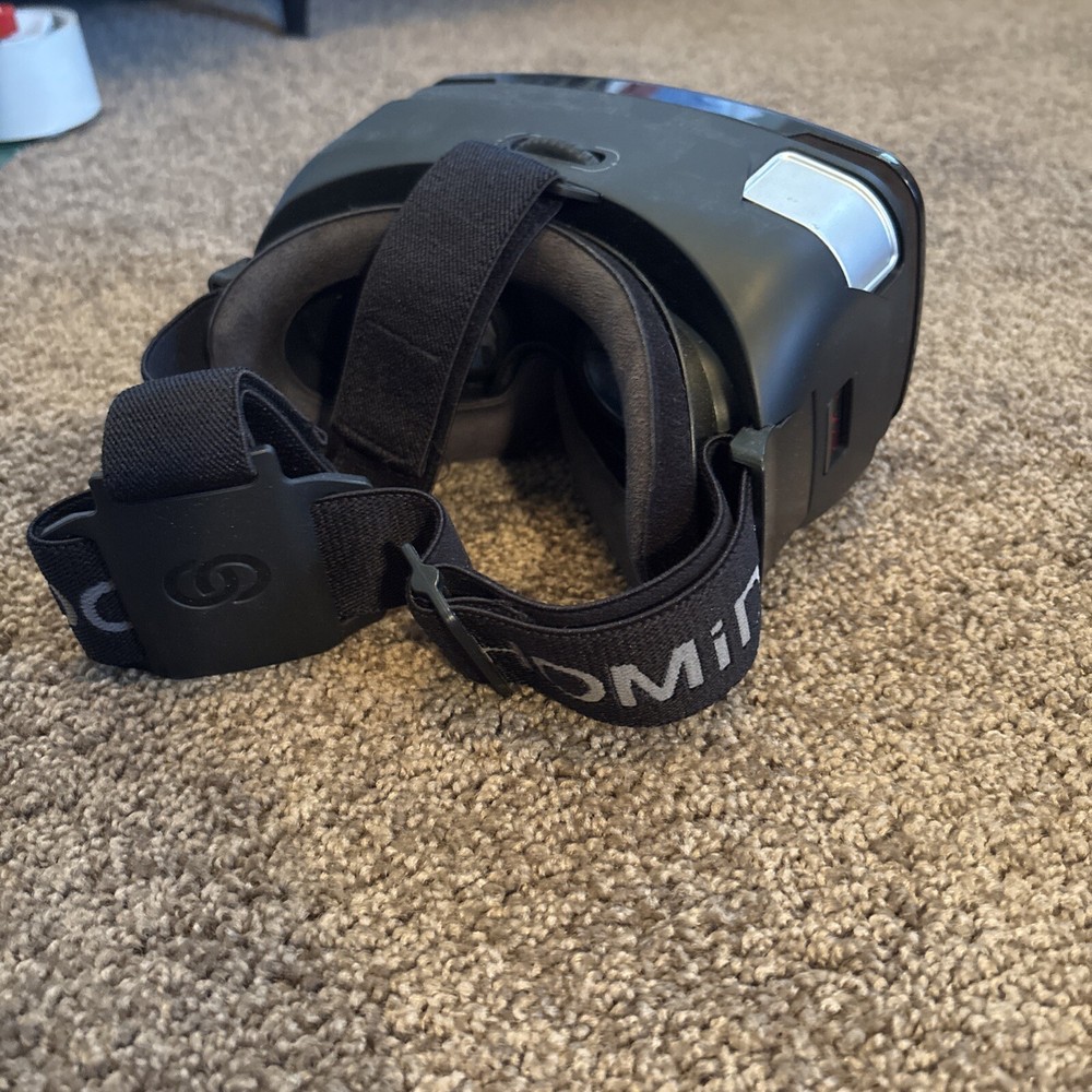 Homido V2 Virtual Reality Headset - Black - iPhone & Android - Case - Excellent