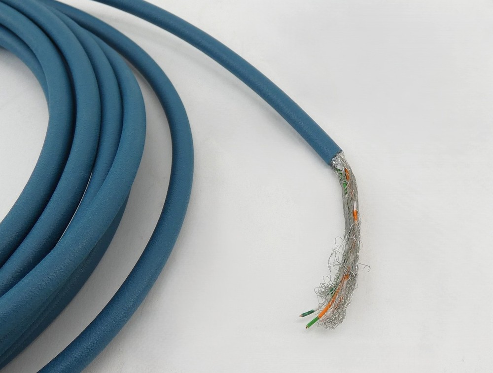 Phoenix Contact 1408727 CAT5 Network Cable - NEW Surplus!