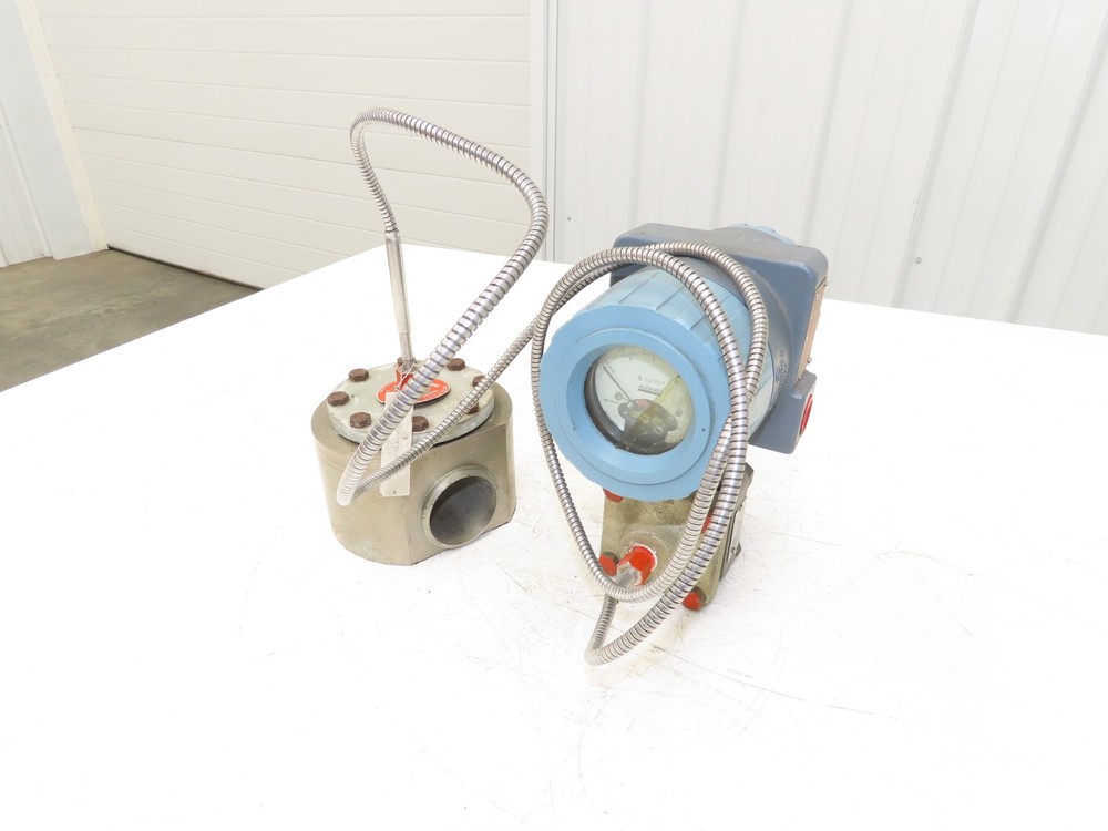 Foxboro D0135SS Pressure Transmitter With 2.5" AMETEK Type RM Head