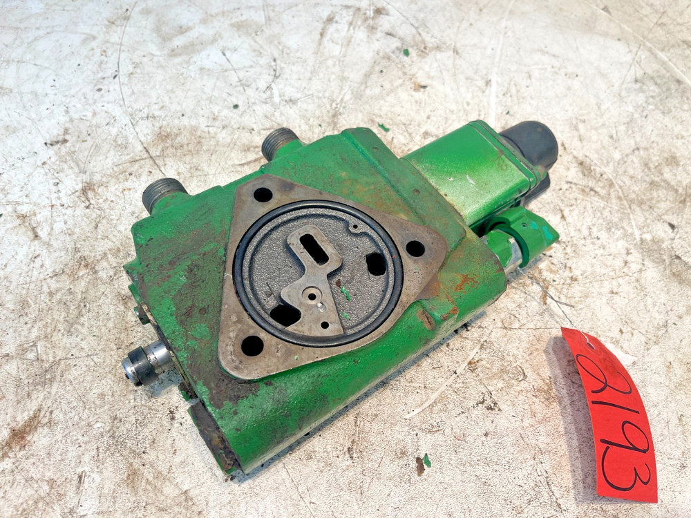 John Deere 7800 Tractor Hydraulic Control Valve 8506F