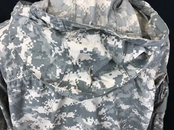 USGI ECWCS Gen 3 Level 5 Large Regular ACU Digital Camo Soft Shell Jacket