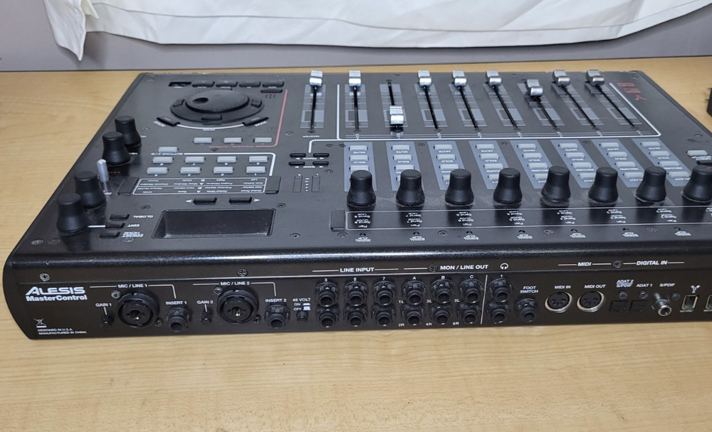 Alesis Master Control FireWire Audio Interface and Control Surface - Turns on