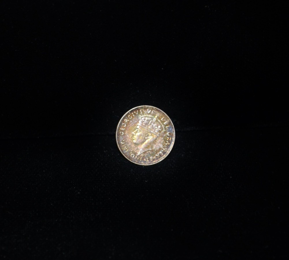 1945 Newfoundland 5C KM 19A .800 Silver #EB15192
