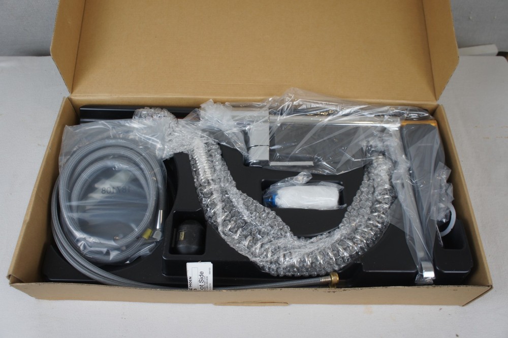 MOEN ALIGN 5923 CHROME ONE HANDLE PULLDOWN KITCHEN FAUCET IN ORIGINAL BOX