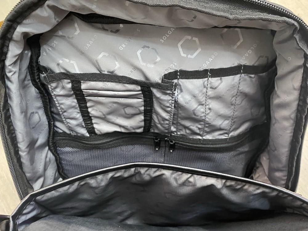 Solgaard Lifepack Black Backpack With Solarbank Excellent Condition