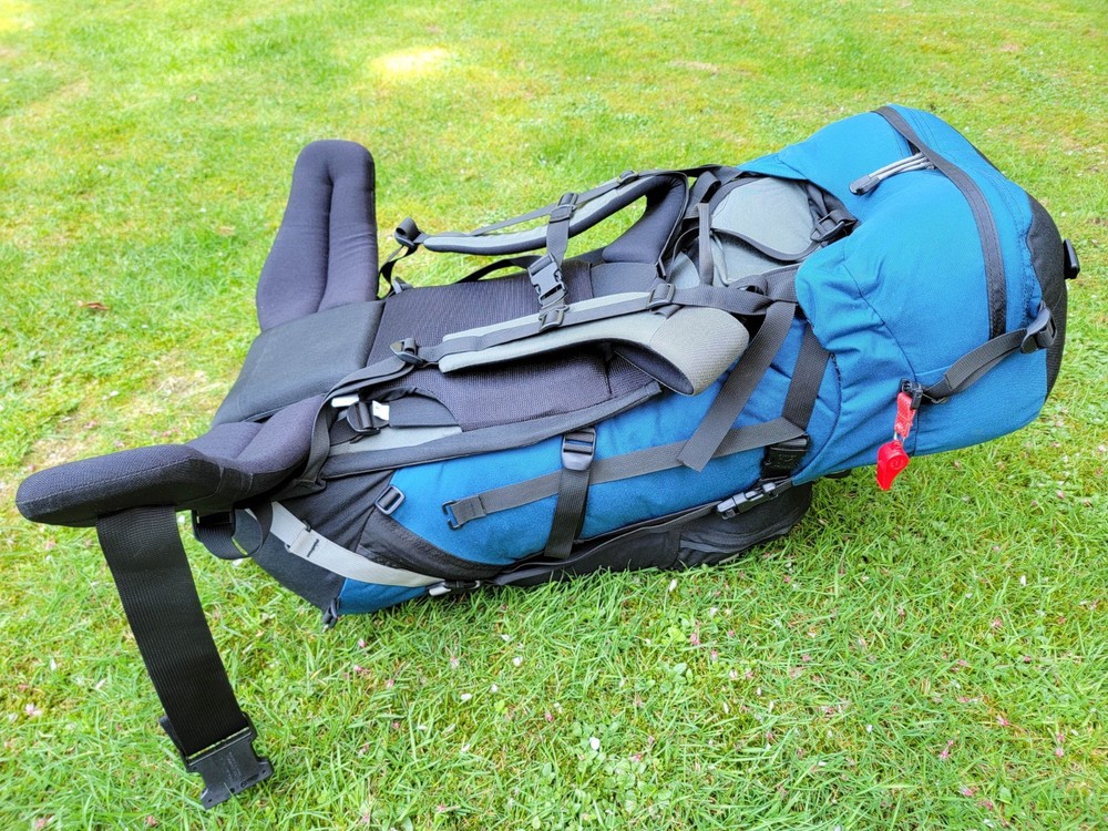 OSPREY 1990's Highlander Vector Two W/ 3L Bladder Internal Frame Hiking Backpack