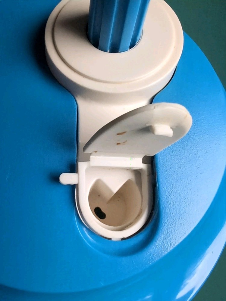 Tupperware Quick Chef Pro System Manual Food Processor #5578B-1 BLUE