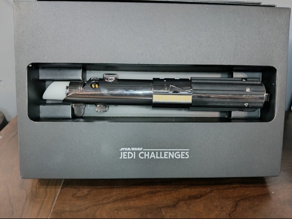 Star Wars Jedi Challenges AR Headset w/ Lightsaber Controller