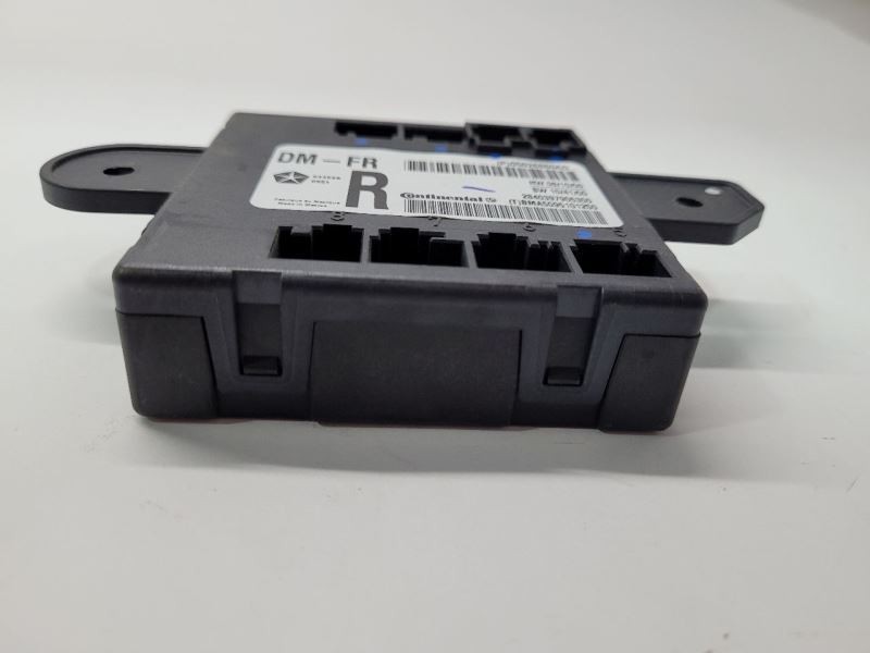 2010-12 JEEP LIBERTY RF RIGHT FRONT PASSENGER DOOR MODULE